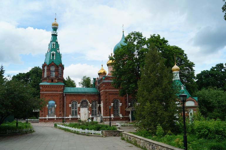 Церковь Двенадцати Апостолов)